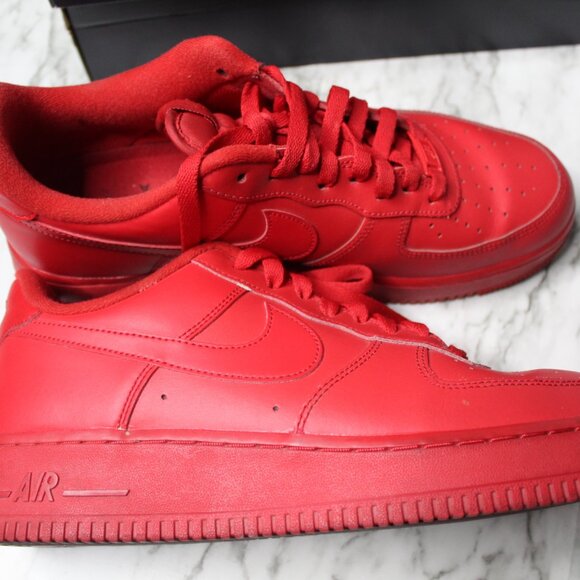 Nike Air Force 1 Low Triple Red Trainers. - Picture 3 of 8